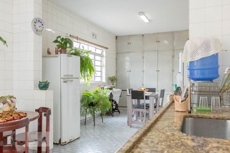 Casa à venda com 220m², 3 quartos e 3 vagas Casa à venda com 220m², 3 quartos e 3 vagasCozinha