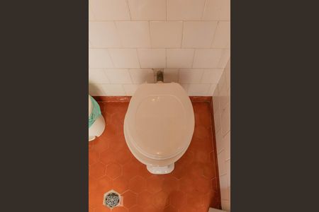 Casa à venda com 220m², 3 quartos e 3 vagas Casa à venda com 220m², 3 quartos e 3 vagasBanheiro de Serviço