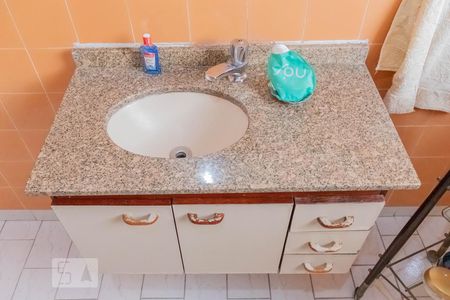 Casa à venda com 220m², 3 quartos e 3 vagas Casa à venda com 220m², 3 quartos e 3 vagasBanheiro