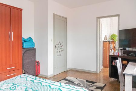 Casa à venda com 220m², 3 quartos e 3 vagas Casa à venda com 220m², 3 quartos e 3 vagasQuarto 2