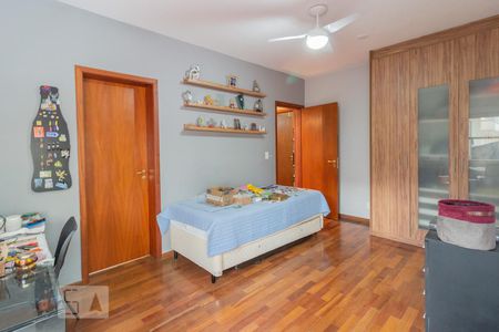 Casa à venda com 226m², 3 quartos e 2 vagas Casa à venda com 226m², 3 quartos e 2 vagasSuíte 2