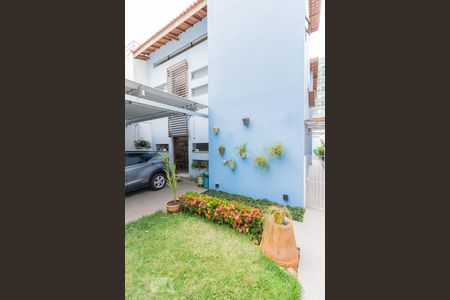 Casa à venda com 226m², 3 quartos e 2 vagas Casa à venda com 226m², 3 quartos e 2 vagasÁrea Externa