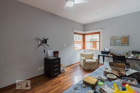 Casa à venda com 226m², 3 quartos e 2 vagas Casa à venda com 226m², 3 quartos e 2 vagasSuíte 2