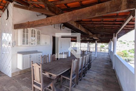 Apartamento à venda com 250m², 4 quartos e 1 vaga Apartamento à venda com 250m², 4 quartos e 1 vagaTerraço