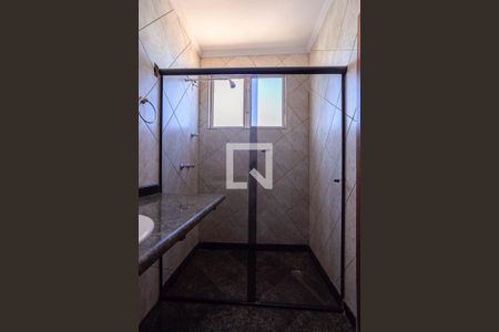 Apartamento à venda com 250m², 4 quartos e 1 vaga Apartamento à venda com 250m², 4 quartos e 1 vagaBanheiro da suíte 4