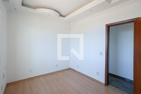 Apartamento à venda com 250m², 4 quartos e 1 vaga Apartamento à venda com 250m², 4 quartos e 1 vagaSuíte 2