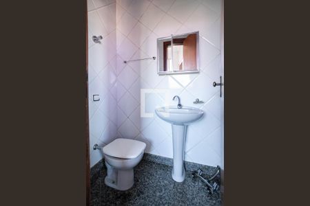 Apartamento à venda com 250m², 4 quartos e 1 vaga Apartamento à venda com 250m², 4 quartos e 1 vagaBanheiro de serviço