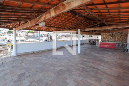 Apartamento à venda com 250m², 4 quartos e 1 vaga Apartamento à venda com 250m², 4 quartos e 1 vagaTerraço