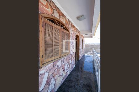 Apartamento à venda com 250m², 4 quartos e 1 vaga Apartamento à venda com 250m², 4 quartos e 1 vagaVaranda da sala 2