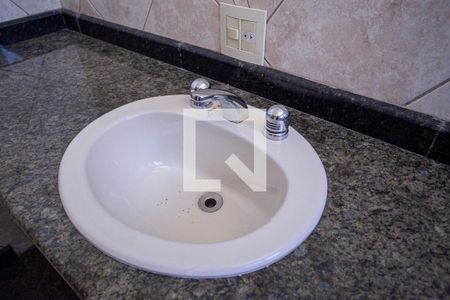 Apartamento à venda com 250m², 4 quartos e 1 vaga Apartamento à venda com 250m², 4 quartos e 1 vagaBanheiro da suíte 4