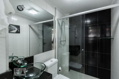 Banheiro de kitnet/studio para alugar com 1 quarto, 26m² em Bela Vista, São Paulo