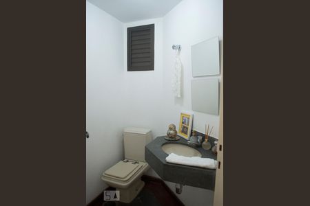 Apartamento à venda com 125m², 3 quartos e 2 vagasLavabo