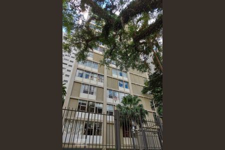 Apartamento à venda com 287m², 3 quartos e 2 vagas Apartamento à venda com 287m², 3 quartos e 2 vagasFachada