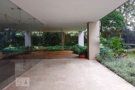 Apartamento à venda com 287m², 3 quartos e 2 vagas Apartamento à venda com 287m², 3 quartos e 2 vagasÁrea Comum