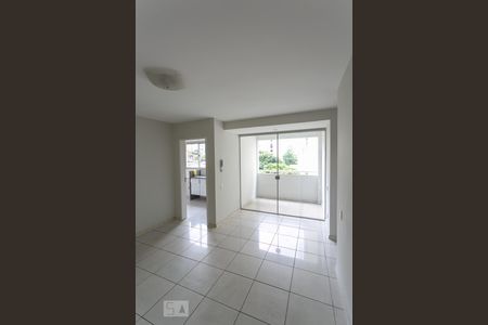 Sala de apartamento para alugar com 2 quartos, 70m² em Carmo, Belo Horizonte