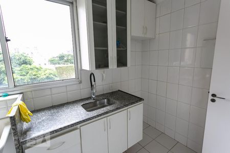 Apartamento para alugar com 70m², 2 quartos e 2 vagasCozinha e Área de Serviço