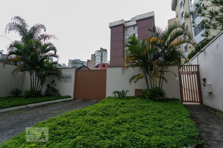 Apartamento para alugar com 70m², 2 quartos e 2 vagasFachada