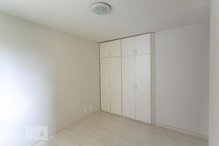 Apartamento para alugar com 70m², 2 quartos e 2 vagasQuarto 2 - Suíte