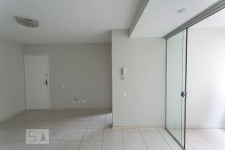Sala de apartamento para alugar com 2 quartos, 70m² em Carmo, Belo Horizonte