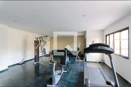 Apartamento à venda com 130m², 3 quartos e 2 vagas Apartamento à venda com 130m², 3 quartos e 2 vagasÁrea comum - Academia