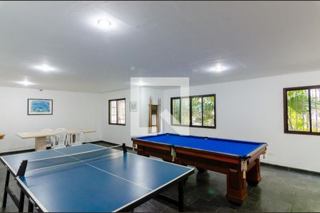 Apartamento à venda com 130m², 3 quartos e 2 vagas Apartamento à venda com 130m², 3 quartos e 2 vagasÁrea comum - Salão de Festas e Jogos