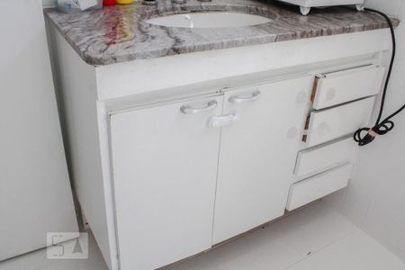 Apartamento à venda com 63m², 2 quartos e 1 vaga Apartamento à venda com 63m², 2 quartos e 1 vagaBanheiro