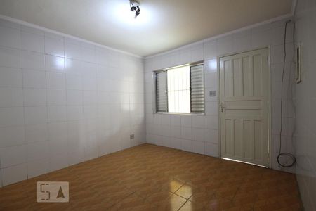 Quarto de casa para alugar com 1 quarto, 70m² em Jardim Maria Estela, São Paulo