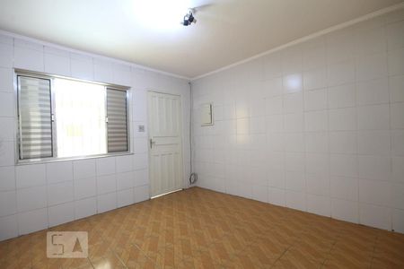 Quarto de casa para alugar com 1 quarto, 70m² em Jardim Maria Estela, São Paulo