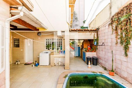 Casa à venda com 120m², 3 quartos e 2 vagasPiscina