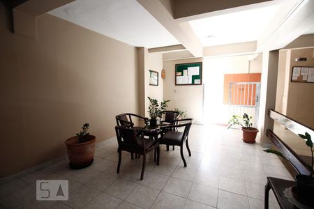 Apartamento para alugar com 90m², 3 quartos e sem vaga Apartamento para alugar com 90m², 3 quartos e sem vagaHall