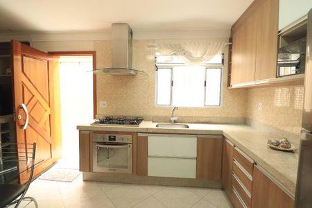 Casa à venda com 136m², 2 quartos e 2 vagasCozinha