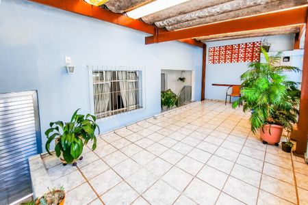 Casa à venda com 115m², 2 quartos e 2 vagasGaragem