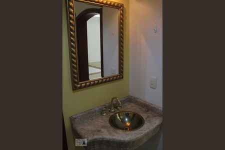 Lavabo de casa para alugar com 3 quartos, 200m² em Jardim da Fonte, Jundiaí