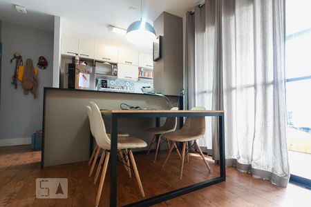 Sala de apartamento à venda com 2 quartos, 60m² em Vila Osasco, Osasco