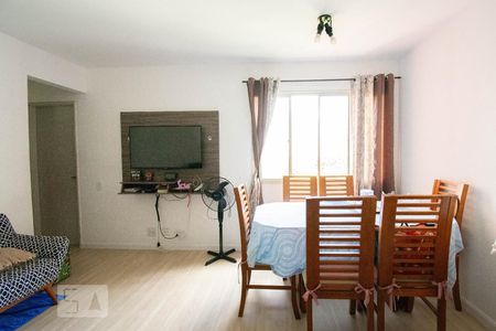 Sala de apartamento para alugar com 3 quartos, 67m² em Jardim Palmares, São Paulo
