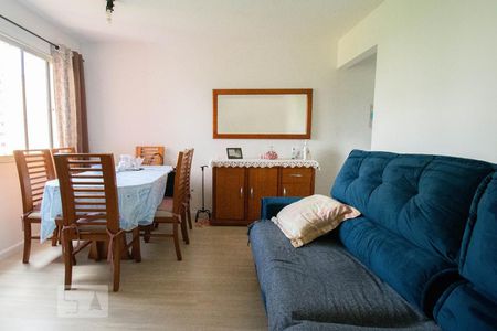 Sala de apartamento para alugar com 3 quartos, 67m² em Jardim Palmares, São Paulo