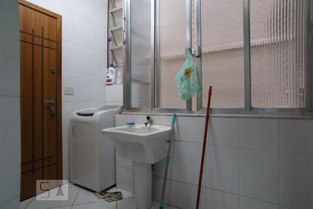 Apartamento à venda com 108m², 3 quartos e 1 vagaÁrea de Serviço