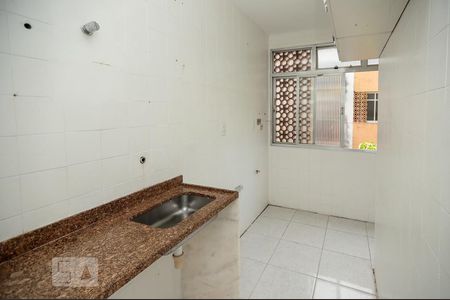 Apartamento à venda com 74m², 2 quartos e 1 vagaCozinha