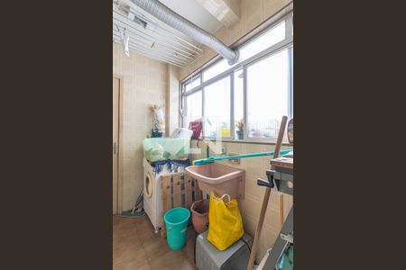 Apartamento à venda com 74m², 2 quartos e 1 vaga Apartamento à venda com 74m², 2 quartos e 1 vagaÁrea de Serviço