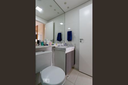 Apartamento à venda com 62m², 2 quartos e 1 vaga Apartamento à venda com 62m², 2 quartos e 1 vagaBanheiro da Suíte