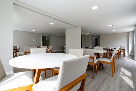 Apartamento à venda com 62m², 2 quartos e 1 vaga Apartamento à venda com 62m², 2 quartos e 1 vagaÁrea comum - Salão de festas