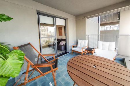 Studio à venda com 42m², 1 quarto e 1 vaga Studio à venda com 42m², 1 quarto e 1 vagaVaranda