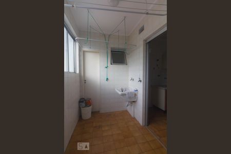 Apartamento à venda com 66m², 3 quartos e 1 vagaÁrea de Serviço