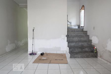 Sala de casa para alugar com 3 quartos, 124m² em Itaquera, São Paulo