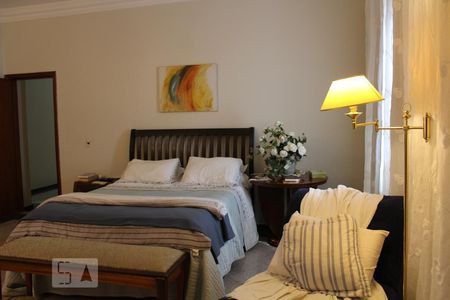 Casa para alugar com 800m², 5 quartos e 5 vagasSuíte máster