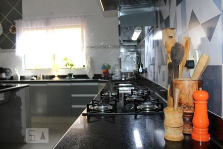 Casa para alugar com 800m², 5 quartos e 5 vagasCozinha