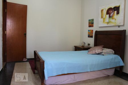 Casa para alugar com 800m², 5 quartos e 5 vagasQuarto 2