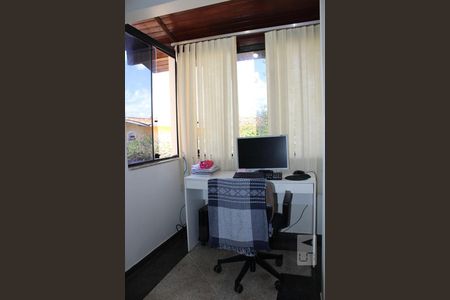 Casa para alugar com 800m², 5 quartos e 5 vagasQuarto 2