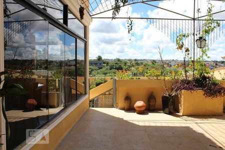 Casa para alugar com 800m², 5 quartos e 5 vagasJardim de inverno