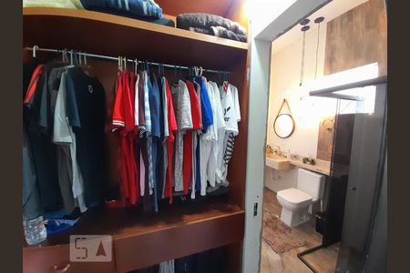 Casa para alugar com 800m², 5 quartos e 5 vagas Casa para alugar com 800m², 5 quartos e 5 vagasCloset do quarto 4